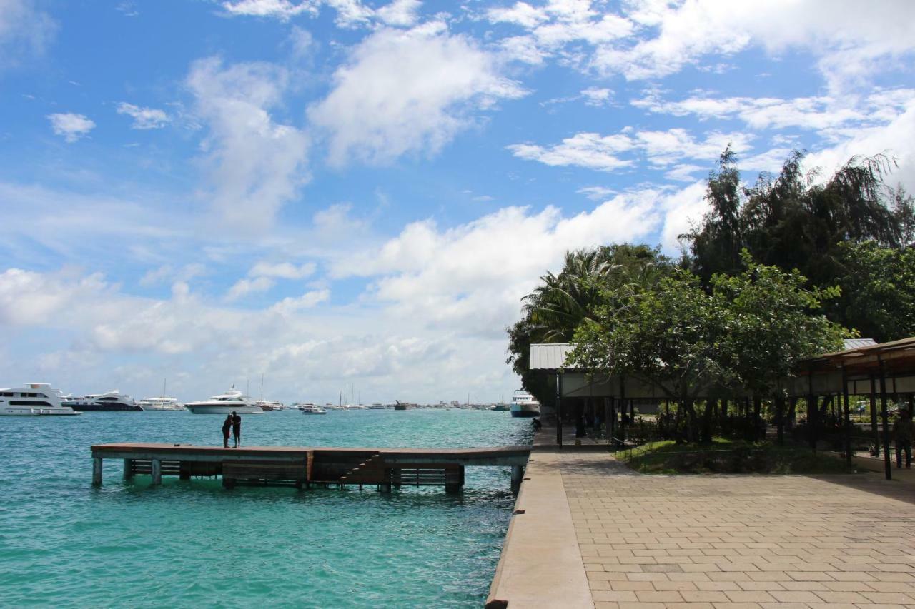 Araam Stay Hulhumale Exterior photo